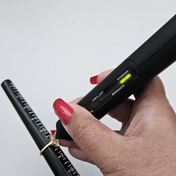 2ct Marquise Moissanite Solitaire Ring. Size 6 - Picture 2 of 11